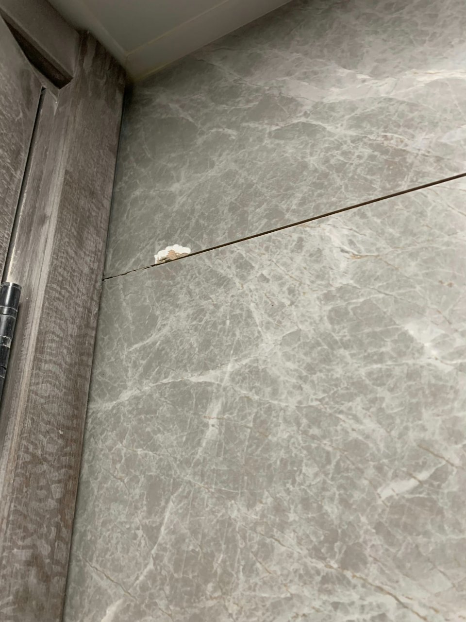 卫生间瓷砖空鼓最佳补救方法视频(卫生间瓷砖空鼓最佳补救方法视频讲解) 卫生间瓷砖空鼓最佳补救方法视频(卫生间瓷砖空鼓最佳补救方法视频讲解)